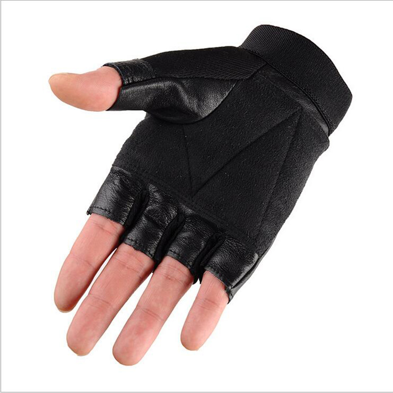 ハーフフィンガーレザーフィットネスグローブ,ブラックリベット - Leather Driving Glove のレビューと価格